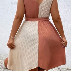 Two-toned asymmetrical hemline dress